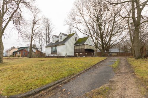 717 Parker Ave, Kalamazoo MI 49008-3149 exterior