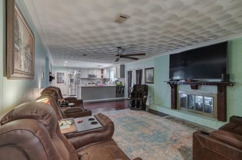 2108 11 St, Irving TX 75060-3529 exterior