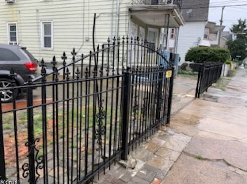 424 18th St, Paterson NJ  07524-2719 exterior