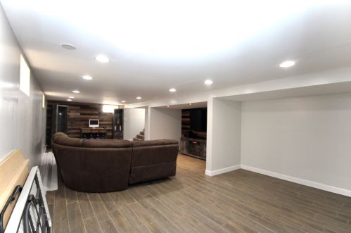 5835 Mason Ave, Chicago IL 60638-3608 exterior