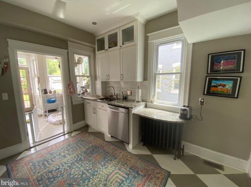 1341 Gallatin St, Washington DC  20011-6917 exterior