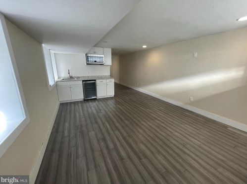 2347 79 Ave, Philadelphia PA 19150-1405 exterior