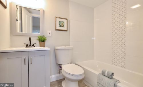 201 University Blvd, Silver Spring MD  20901-1945 exterior