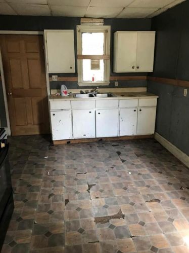 384 Iona Ave, Meskegon MI  49442-3471 exterior