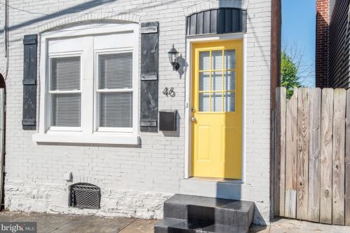 46 Old Dorwart St, Lancaster, PA 17603-3648