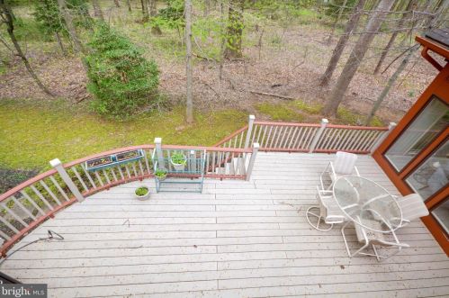 16 Arlive Ct, Rockville MD 20854-2978 exterior