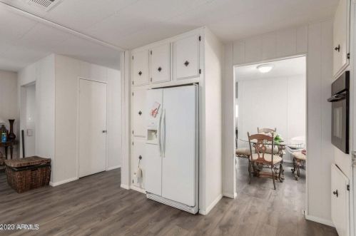 7218 41st St, Phoenix AZ  85042-6302 exterior