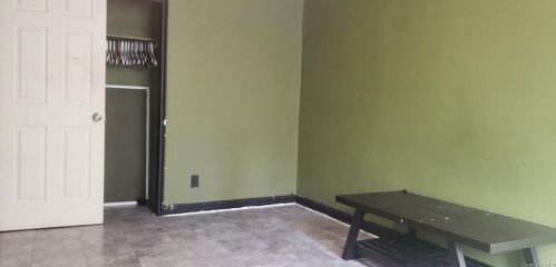 1429 Hicks St, Bronx NY 10469-1729 exterior