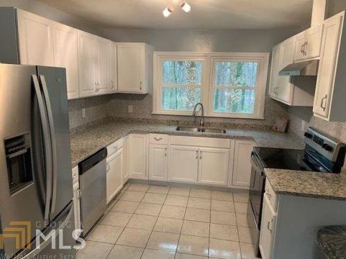 2020 Childress Dr, Atlanta, GA 30311-4206