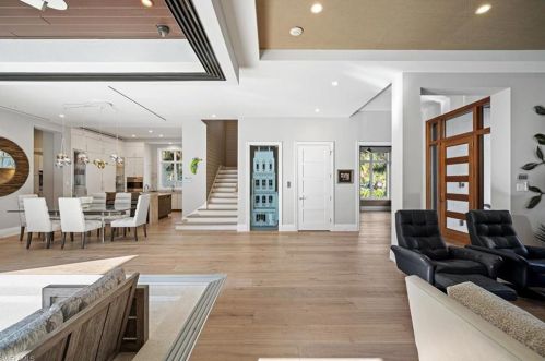 1230 Gulf Shore Blvd, Naples FL exterior