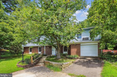 4400 Kerrybrooke Dr, Alexandria VA  22310-1421 exterior