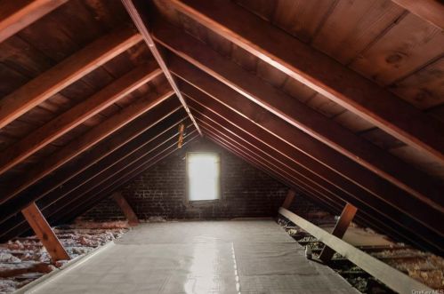 2320 Tenbroeck Ave, Bronx NY 10469-5308 exterior