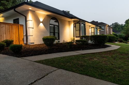 4985 Cascade Ave, Atlanta, GA 30331