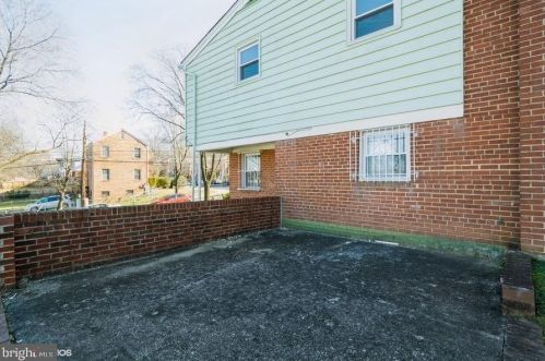 1211 46th St, Washington DC 20019-5722 exterior