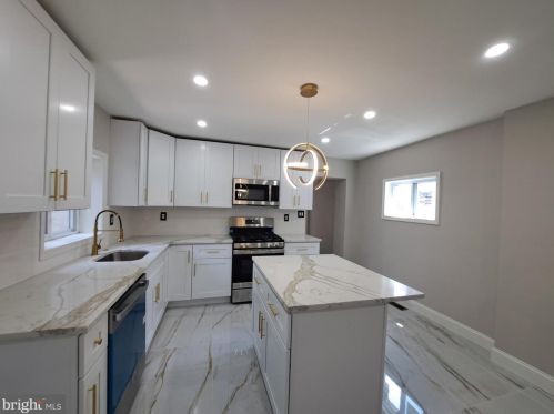 4054 Boone St, Philadelphia PA  19127-1719 exterior