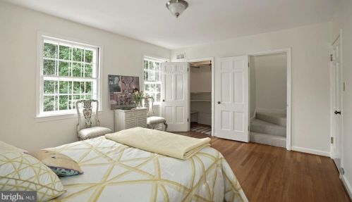 3015 Orch Ln, Washington DC 20303 exterior