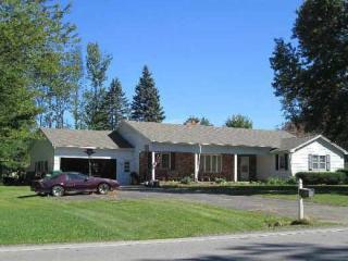 3038 Union St, Rochester, NY 14624-1927