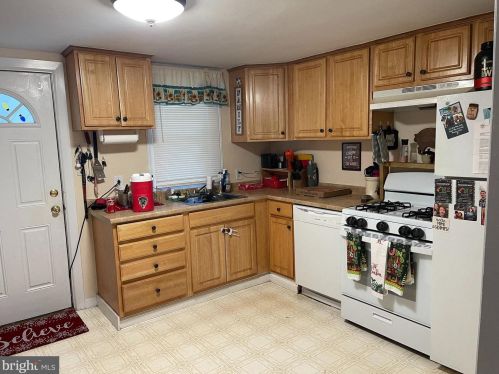 3314 Philmont Ave, Huntingdon Valley PA  19006-4229 exterior