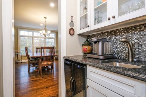 14 Faraway Rd, Armonk NY 10504-1215 exterior