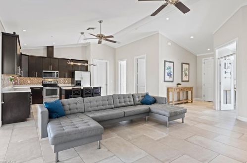 271 12 Ave, Naples FL 34120-3368 exterior