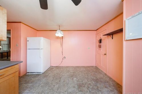 104 St, Killingly CT 06239-1927 exterior