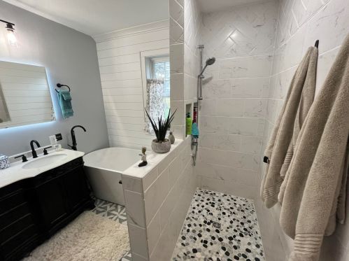 3202 Mirro Dr, Manitowoc WI 54220-9661 exterior