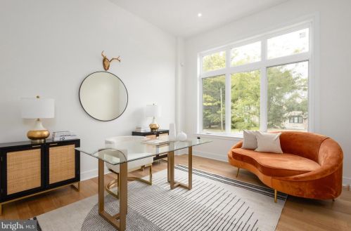 6627 Lincoln Dr, Philadelphia PA exterior