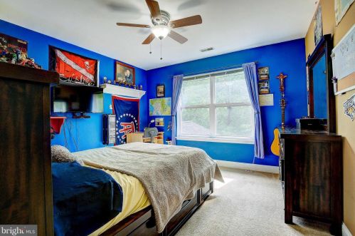 4250 Weeping Willow Ln, Huntingtown MD 20639-4216 exterior