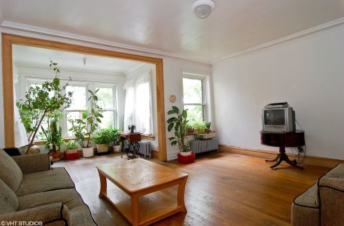 1444 Pratt Ave, Chicago, IL 60626-3722