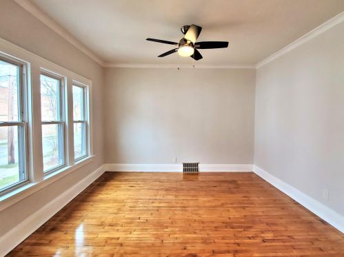 215 Vienna Ave, Milwaukee WI 53212-4102 exterior