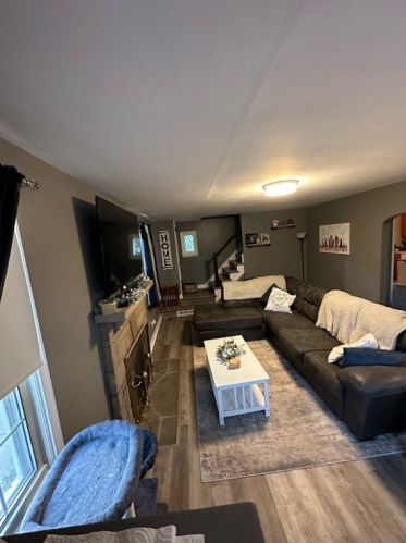 8585 Peebles Rd, Pittsburgh PA 15237-5722 exterior