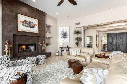 6185 Avenida De Chaparron, Tucson AZ  85750-1244 exterior