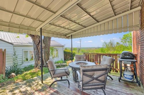 1535 Bower Hill Rd, Pittsburgh PA 15243-1508 exterior