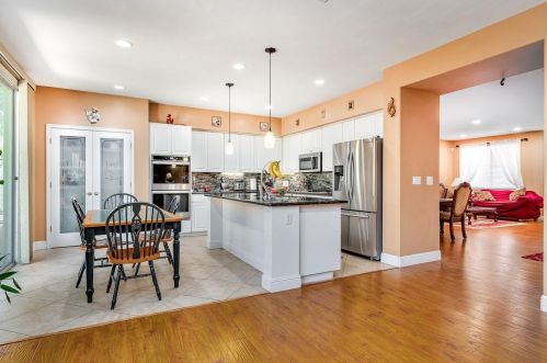 995 Patrick Cir, Folsom, CA 95630-7503