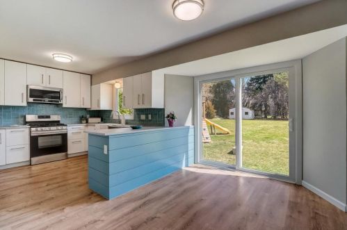 4870 82, Milwaukee WI 53220-4219 exterior