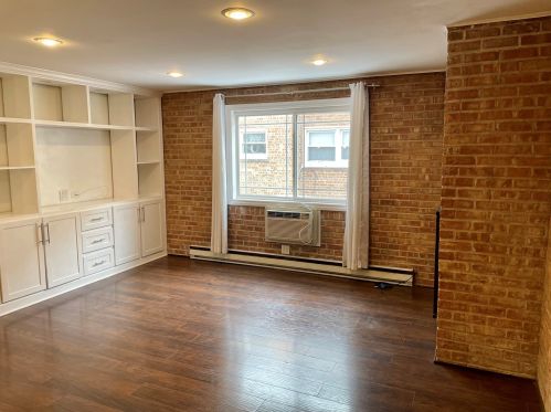 6120 Hermitage Ave, Chicago, IL 60660-2329