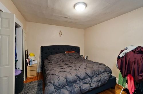 311 Ward St, Woonsocket RI 02895-6323 exterior