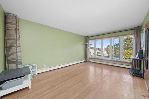 5759 63 Pl, Chicago IL 60638-5414 exterior