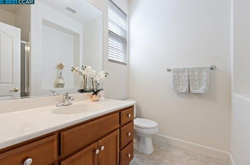 1230 Mountain Side Ct, Concord CA 94521-5508 exterior