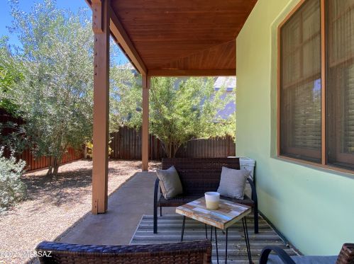 633 Arizona Ave, Tucson, AZ 85701-2729