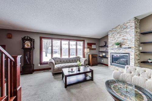 1975 Betty Jane Ct, Saint Paul MN 55109 exterior