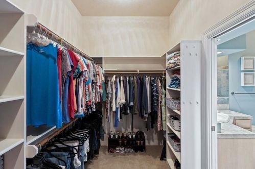 205 Champion Dr, Austin TX 78734-5103 exterior