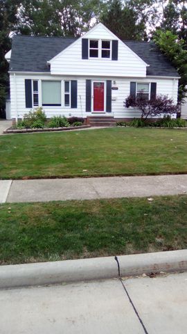 1688 Harwich Rd, Cleveland, OH 44124-2766