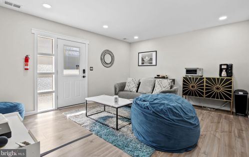 2216 30th St, Washington DC  20020-3369 exterior