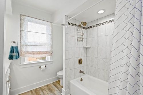 1048 Biltmore Ave, Pittsburgh PA 15216-2307 exterior