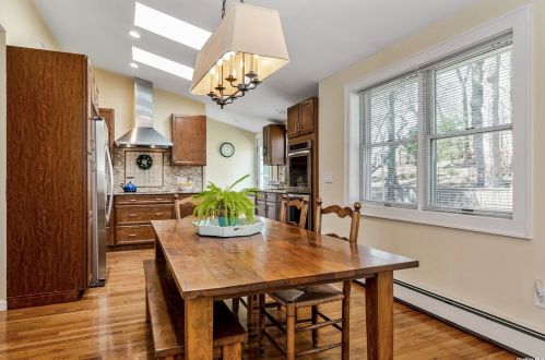 8 Charmian St, Huntington Station NY 11746-3517 exterior