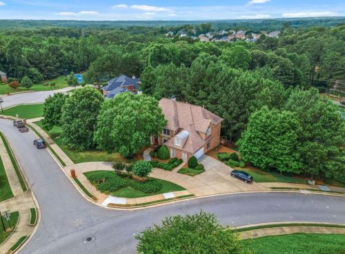 2551 Essex Ln, Atlanta GA 30331-7855 exterior