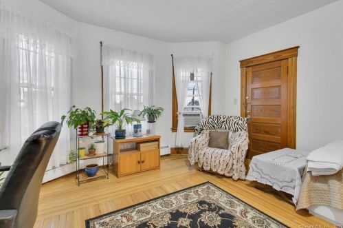 194 Gold St, New Britain CT 06053-3758 exterior