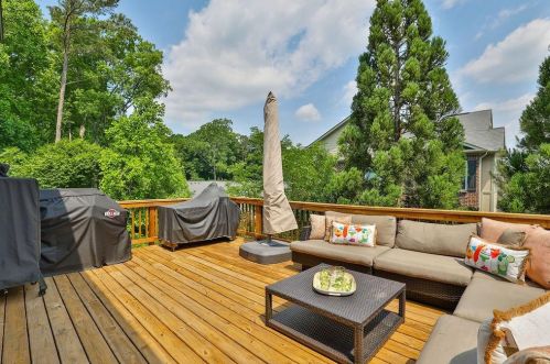 3573 Brookleigh Ln, Atlanta GA 30319-2219 exterior