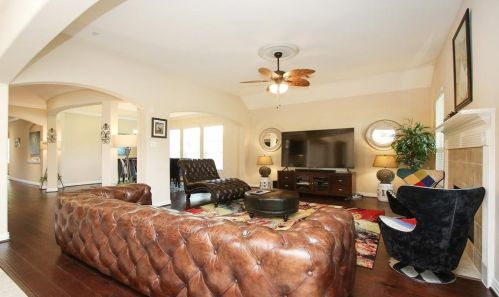 8118 12 Fairway Ln, Humble TX 77346-1716 exterior